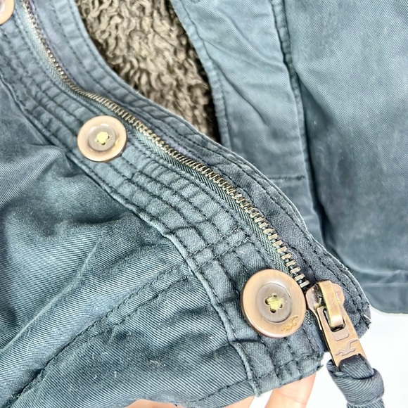 HOLLISTER | 🧥Navy Blue Brown Worn Washed Trim Furry Lining Utility Jacket Coat - Picture 7 of 14